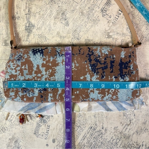 Mary Frances Floral Ruffle Beaded Shoulder Bag Boho Style - Picture 11 of 12